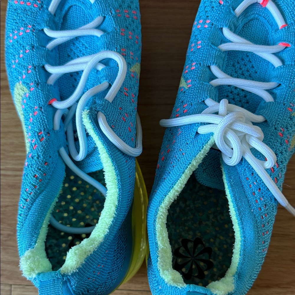 Men’s Nike Vapormax - Picture 5 of 8